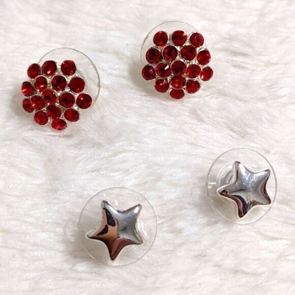 Vintage (4) Pair Bundle-Small Stud, Beaded, Rhinestone & Enamel Pierced Earrings - Picture 10 of 14